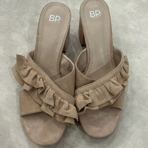 NWOT BP Ruffled Women's Sandals